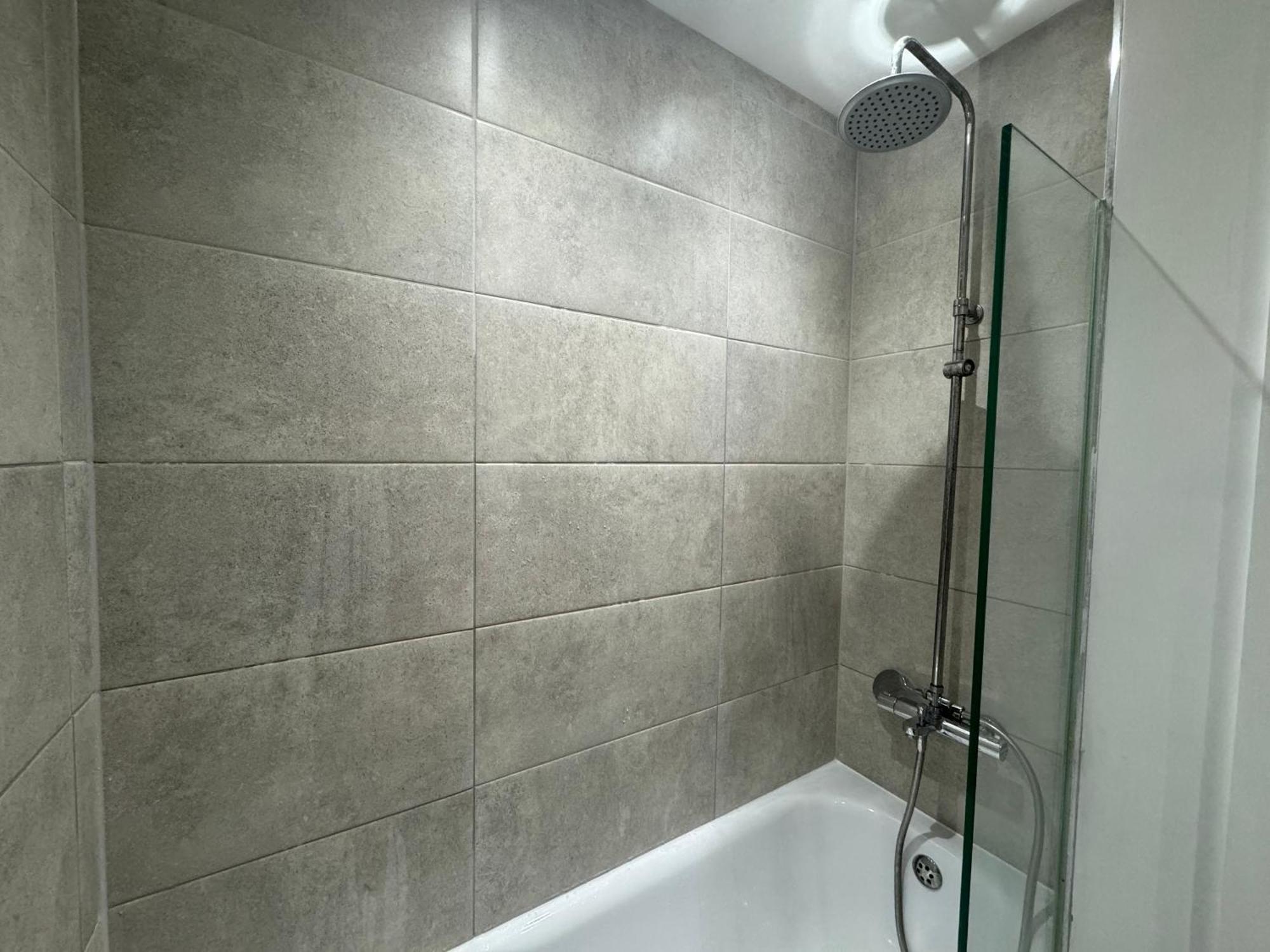 Streatham House - 2 Bedroom - Sleeps 6 - Free Wifi Streatham Vale Buitenkant foto